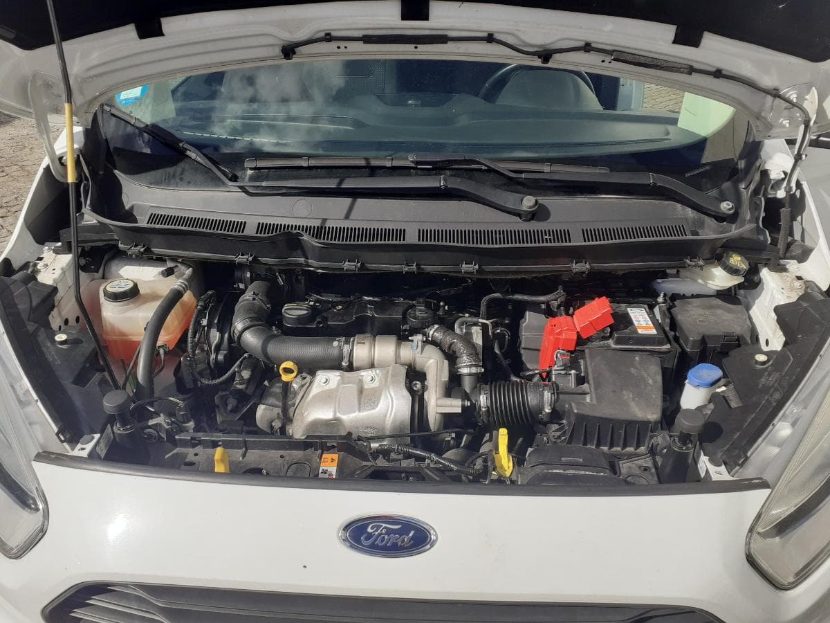 Ford Transit Courrier 1.5 TDCI · 2014 — image 9