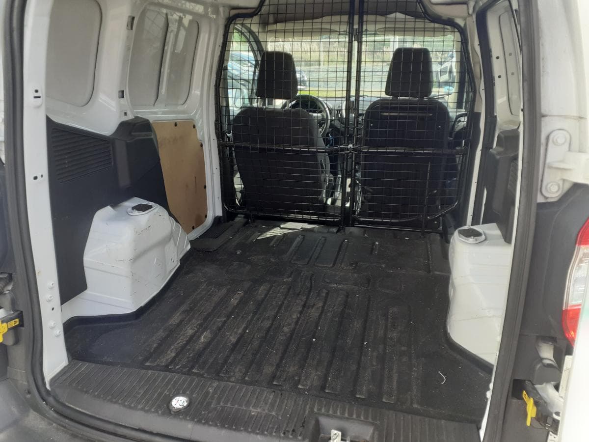Ford Transit Courrier 1.5 TDCI · 2014 — image 7
