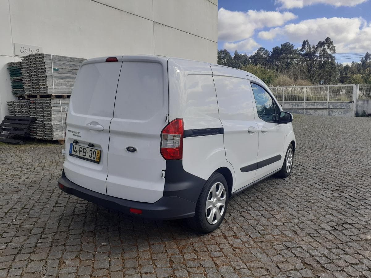 Ford Transit Courrier 1.5 TDCI · 2014 — image 6