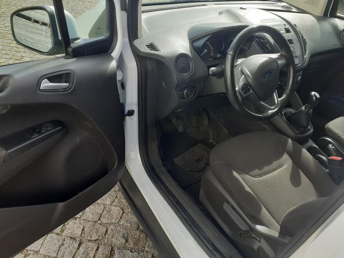 Ford Transit Courrier 1.5 TDCI · 2014 — image 12