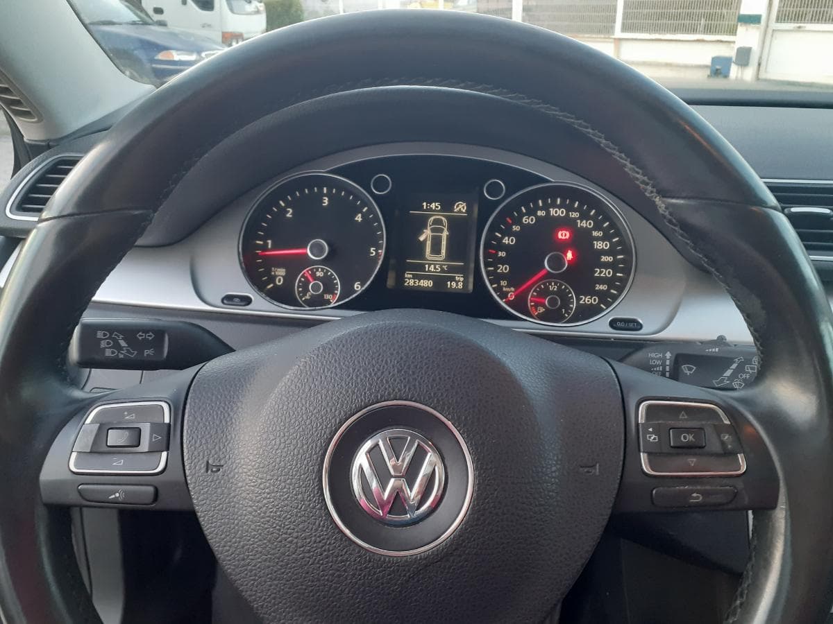 Volkswagen 1.6 TDI · Ano 2011 — imagen 20