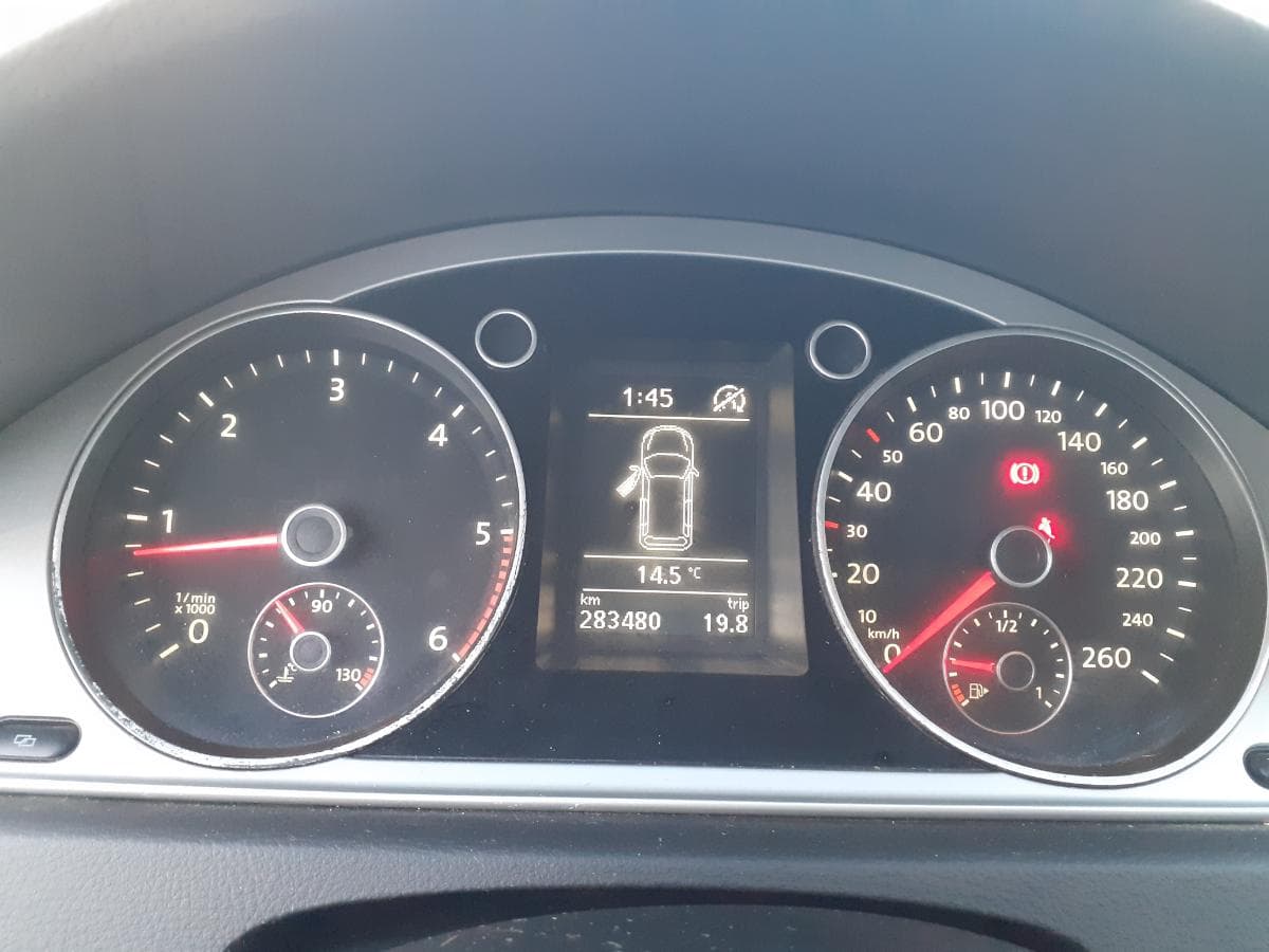 Volkswagen 1.6 TDI · Ano 2011 — imagen 21