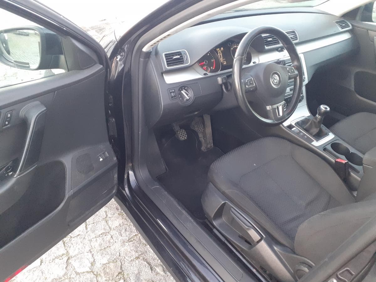 Volkswagen 1.6 TDI · Ano 2011 — imagen 13