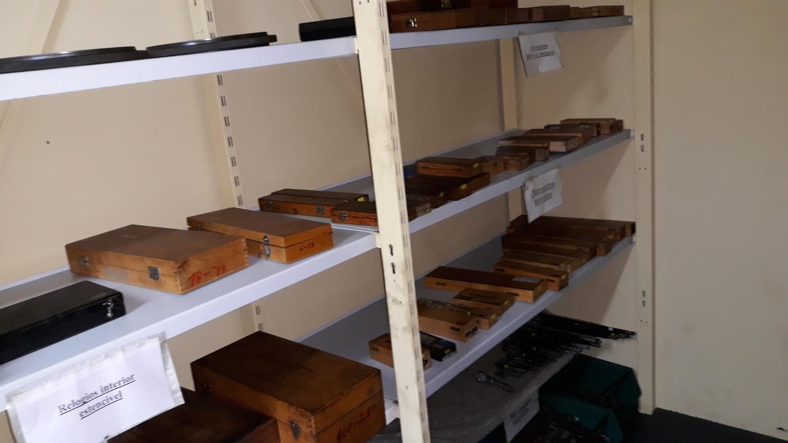Equipamento de oficina + Ferramentas técnicas — imagem 2