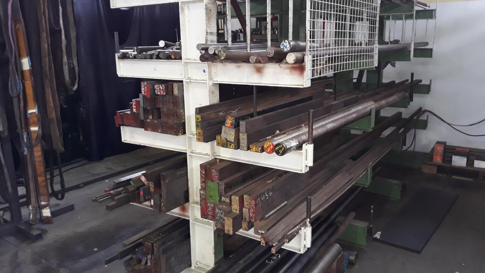 Lote de matérias primas em ligas especiais — image 2