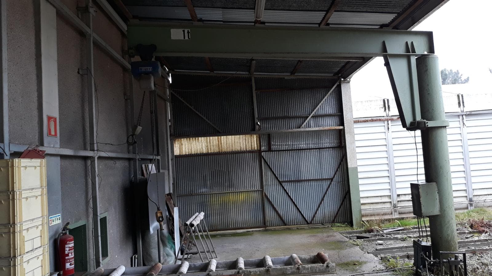 Compressor de ar · Grua · Exaustor — imagem 2