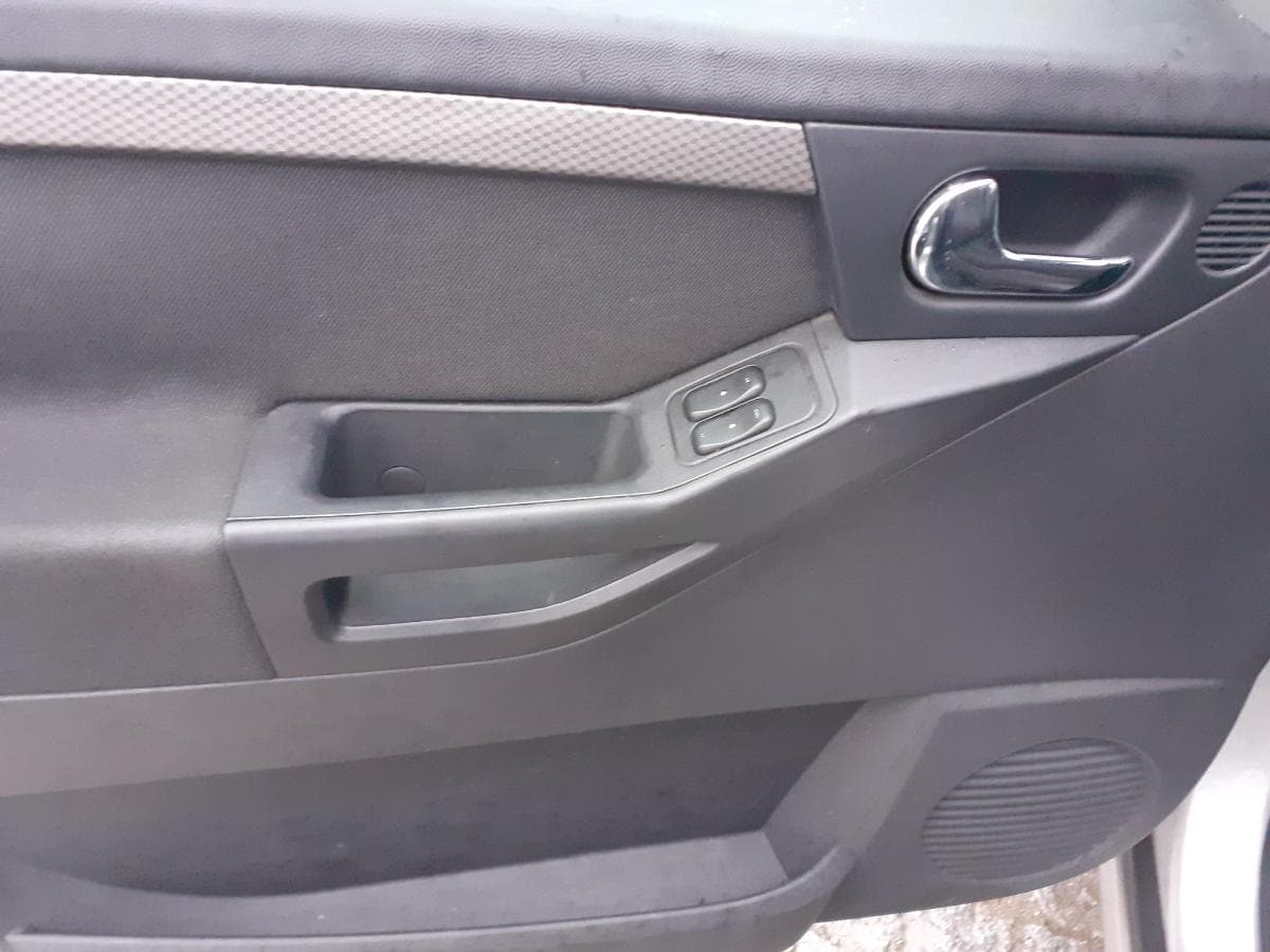 Opel Meriva 1.3 CDTI · Ano 2008 — image 17