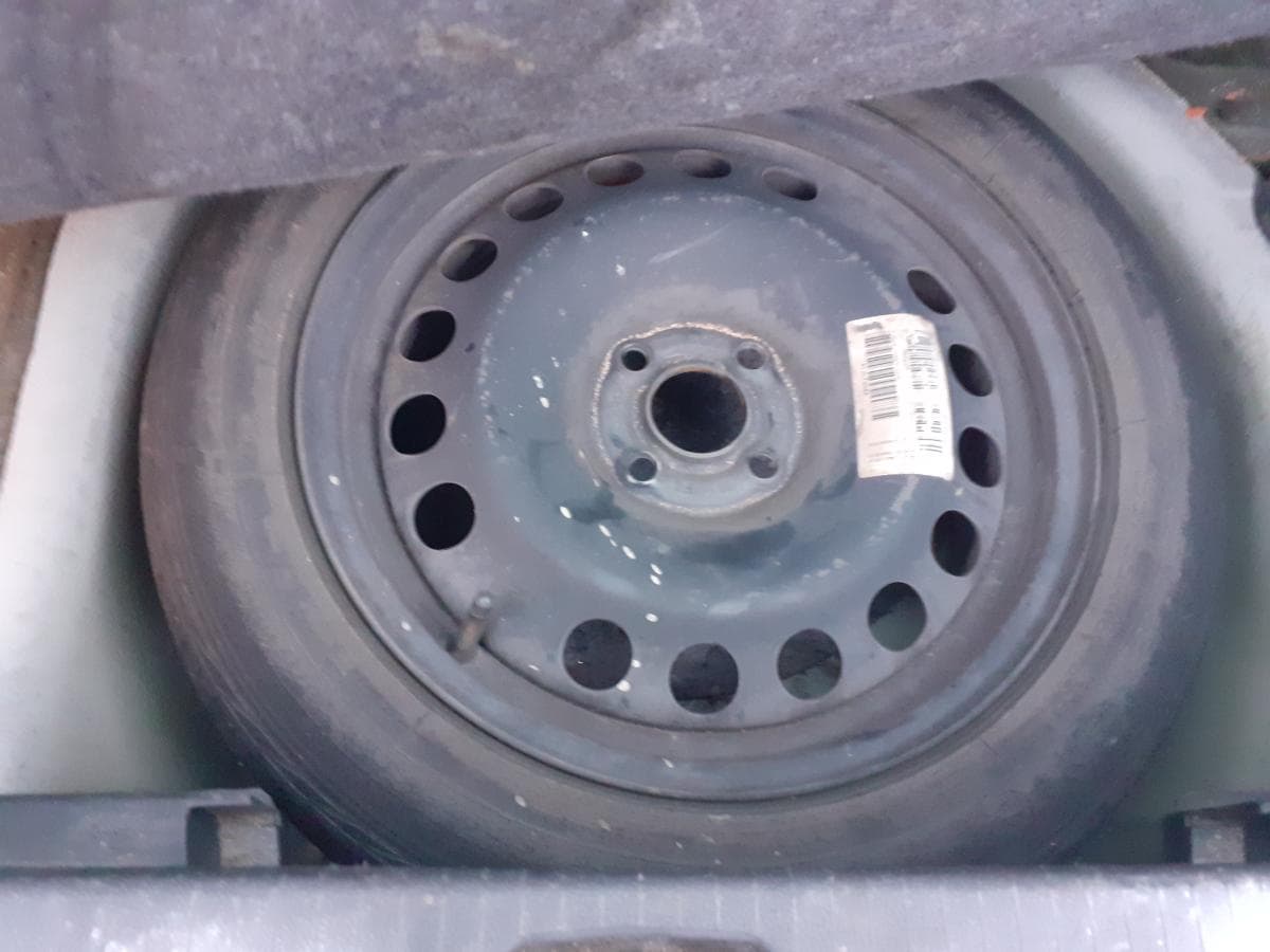 Opel Corsa 1.2 · Ano 2009 — image 16
