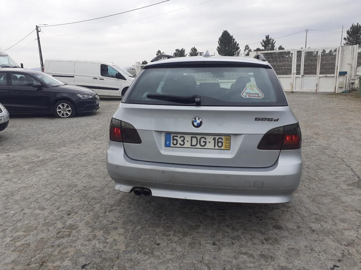 BMW 525D Touring · Ano 2005 — imagen 5