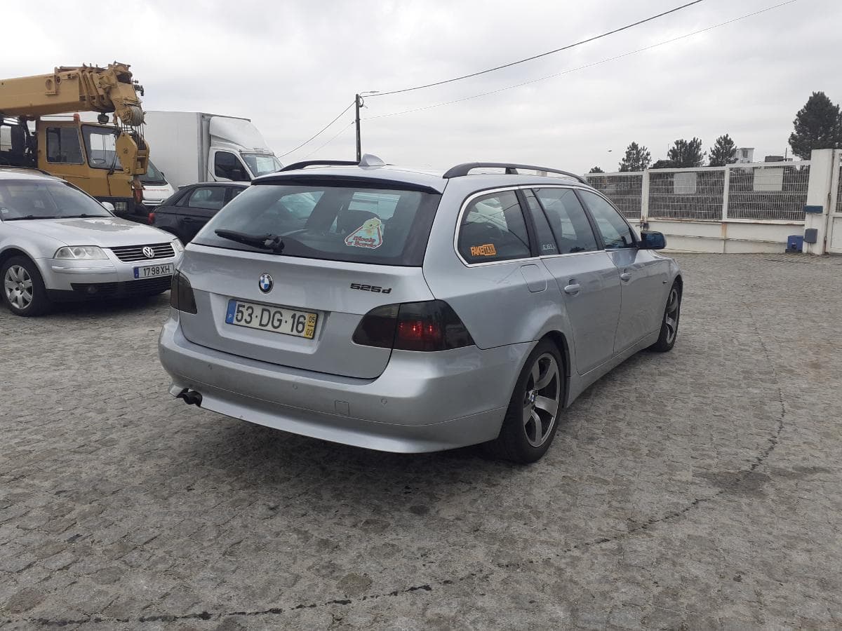 BMW 525D Touring · Ano 2005 — imagen 6