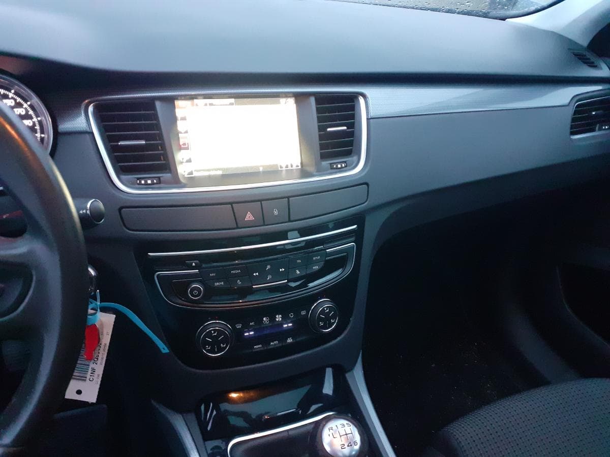Peugeot 508 1.6 BlueHDI · Ano 2015 — image 22
