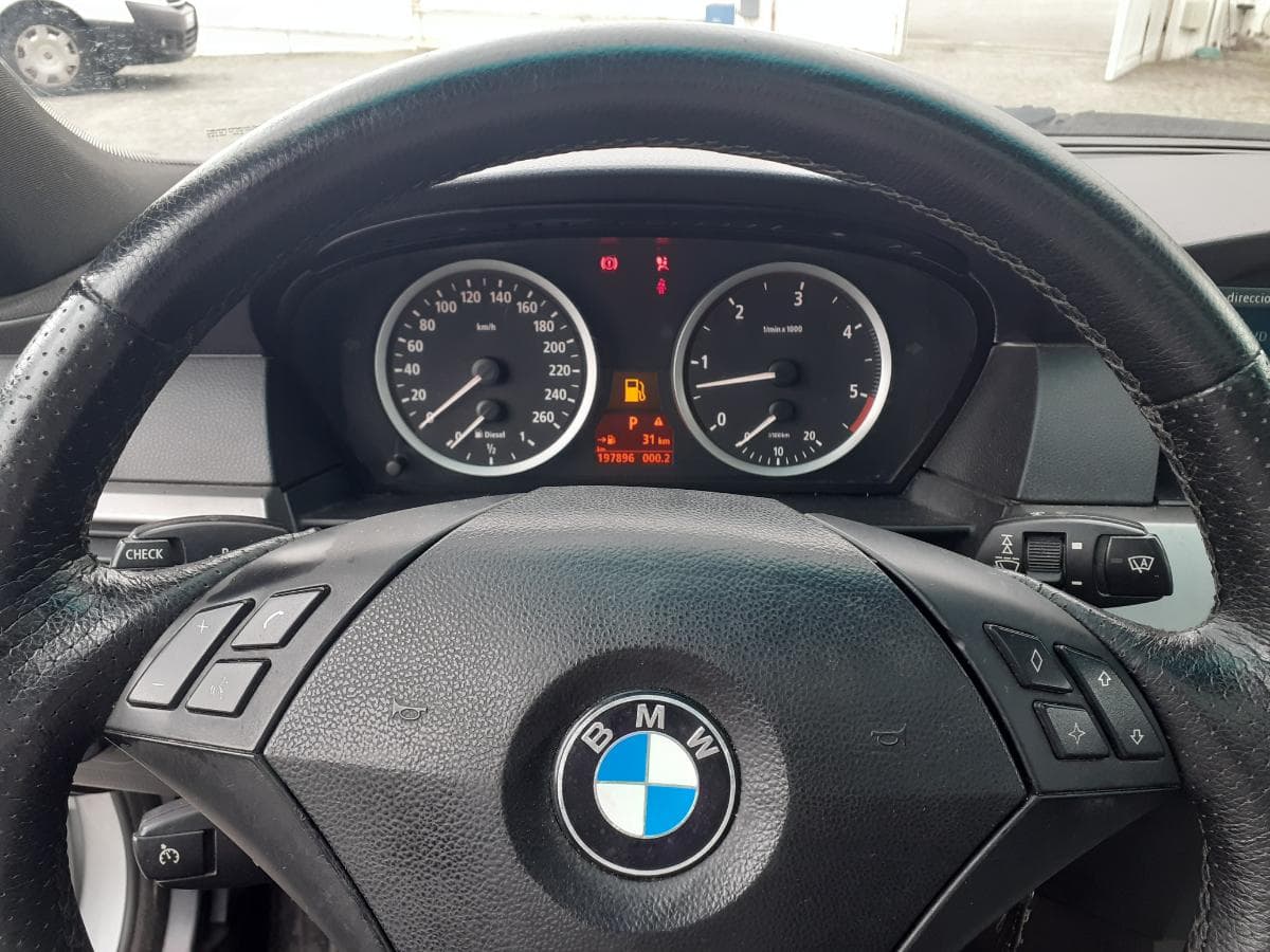 BMW 525D Touring · Ano 2005 — imagen 33