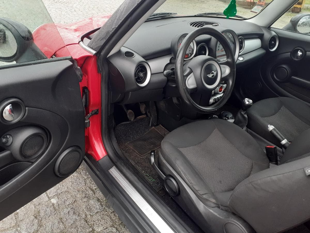 Mini Cooper D · Ano 2007 — image 12