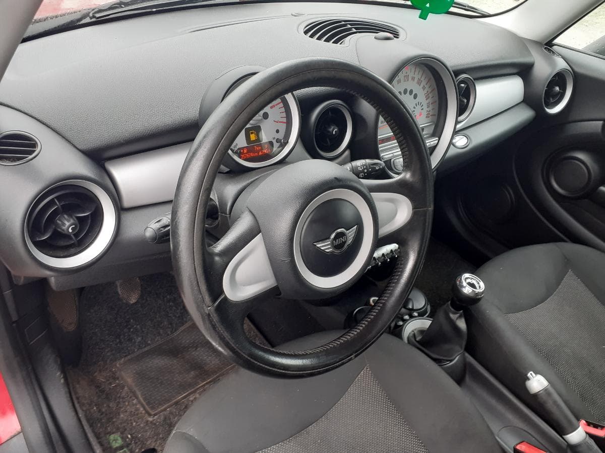 Mini Cooper D · Ano 2007 — image 17
