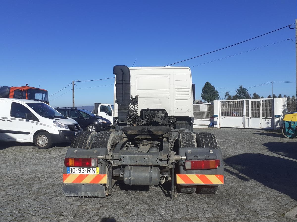 Volvo FM12-37 420 · Ano 2001 · Com Redução aos Cubos — image 5