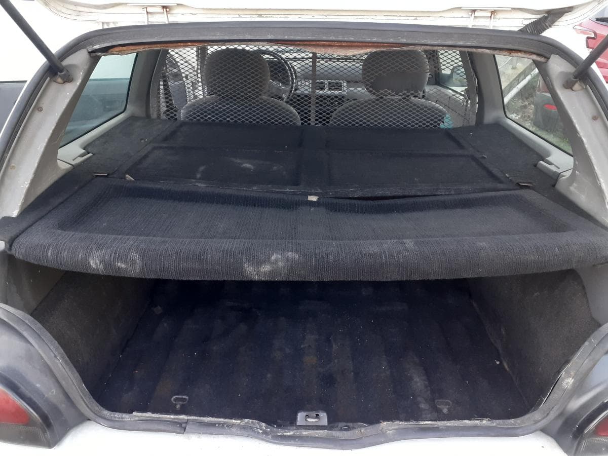 Renault Clio 1.9D · Ano 1996 — image 7
