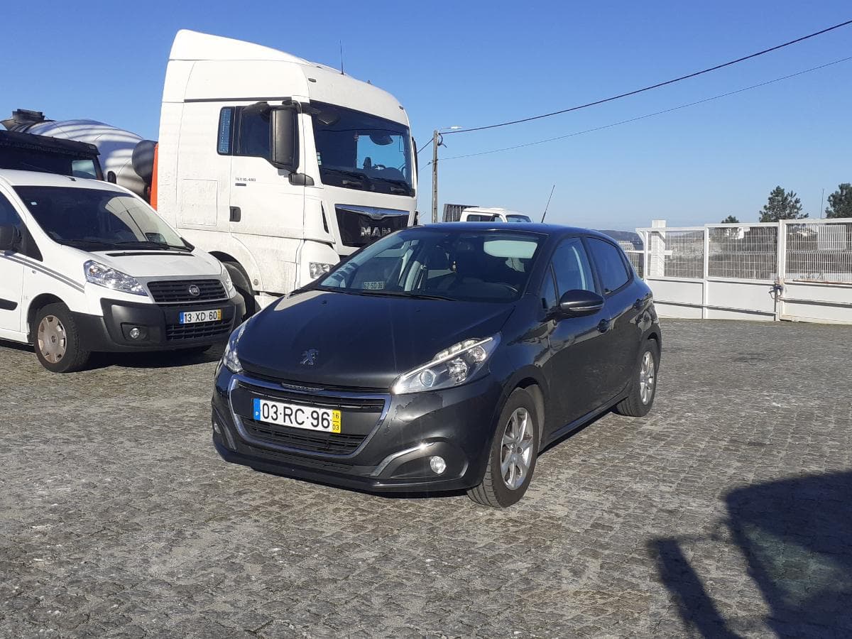 Peugeot 208 1.2 · Ano 2016 — imagen 1