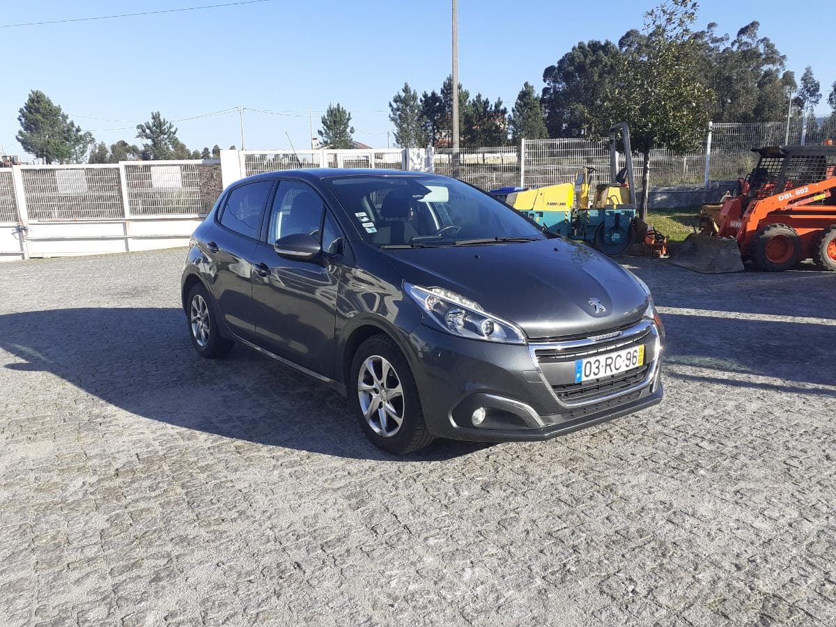 Peugeot 208 1.2 · Ano 2016 — imagen 3