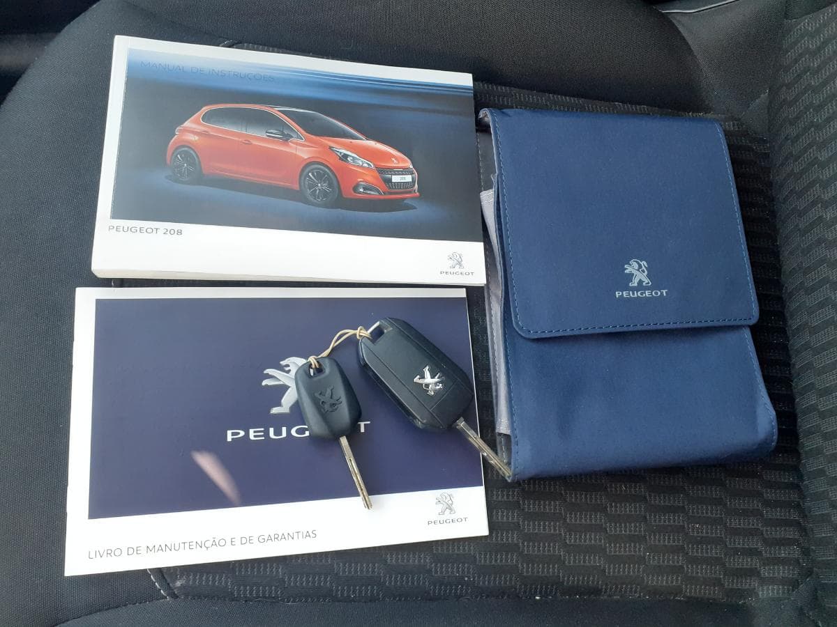 Peugeot 208 1.2 · Ano 2016 — imagen 30