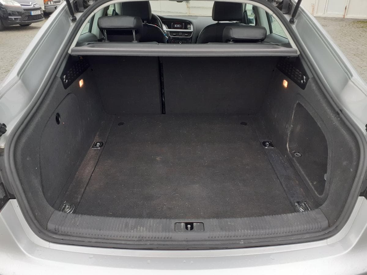 Audi A5 2.0 TDI · Ano 2011 — imagen 8