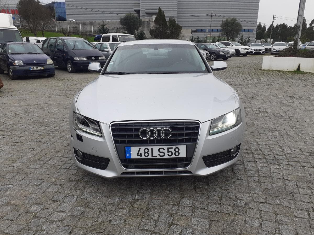 Audi A5 2.0 TDI · Ano 2011 — imagen 2