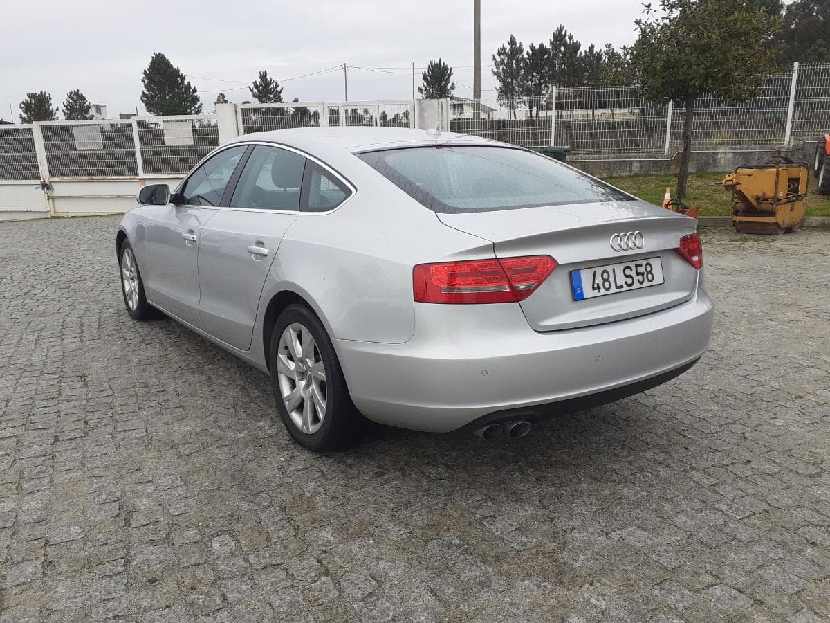 Audi A5 2.0 TDI · Ano 2011 — imagen 6