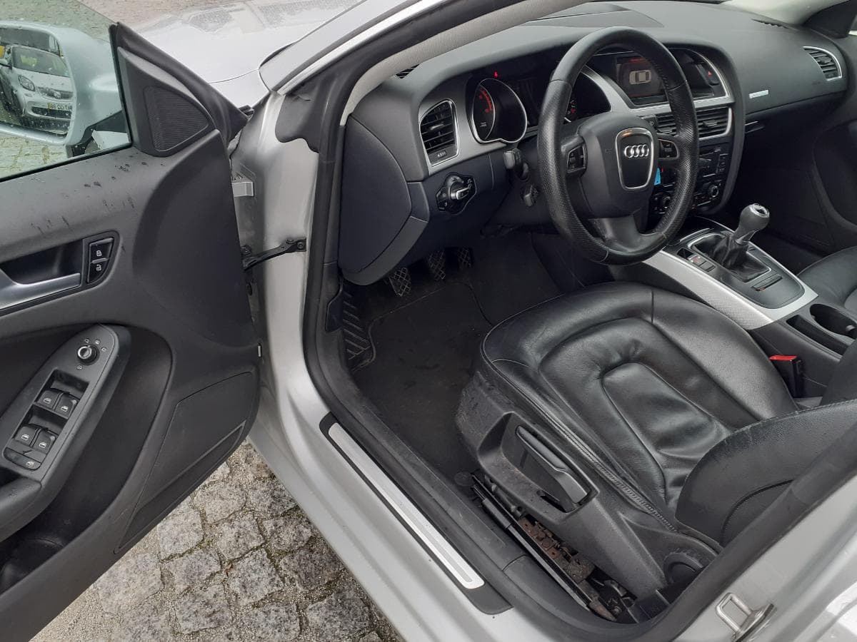 Audi A5 2.0 TDI · Ano 2011 — imagen 15