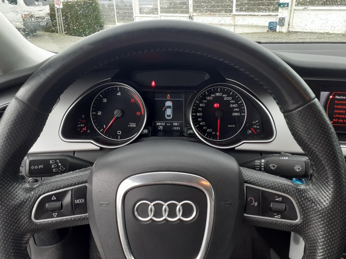 Audi A5 2.0 TDI · Ano 2011 — imagen 20