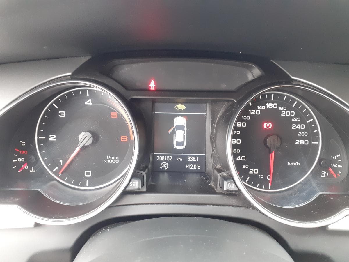 Audi A5 2.0 TDI · Ano 2011 — imagen 22
