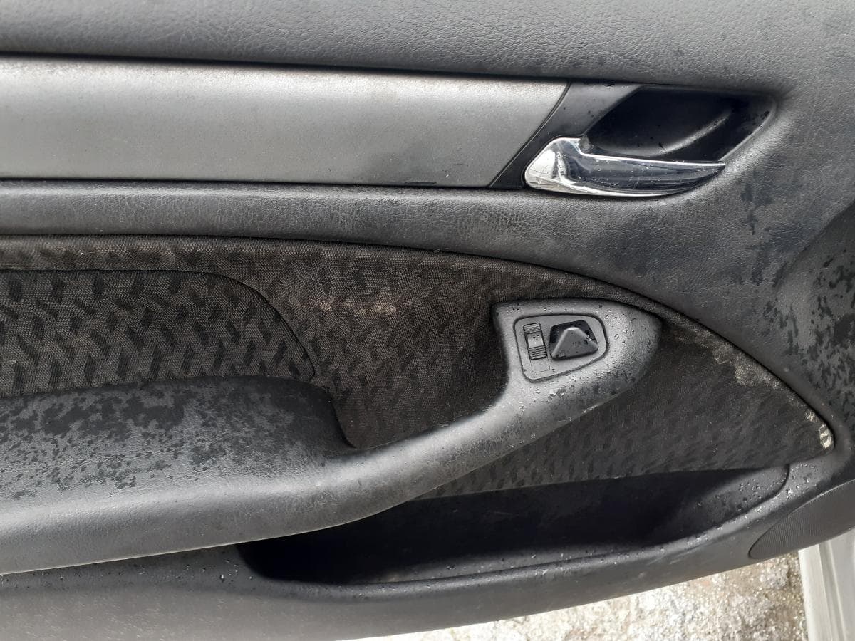 BMW 320D · Ano 1998 — image 16
