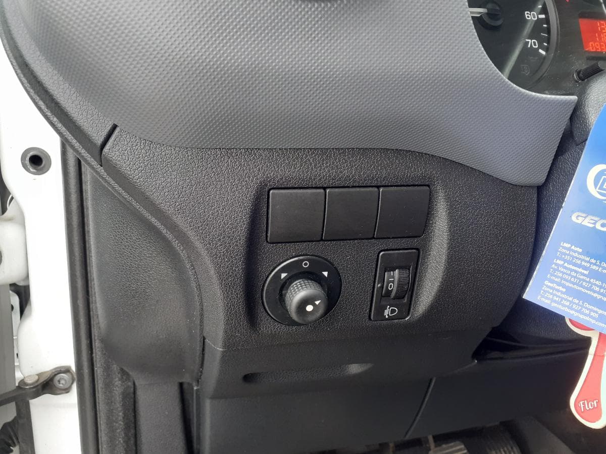 Citroën Berlingo 1.6 BlueHDI · Ano 2012 — imagen 24