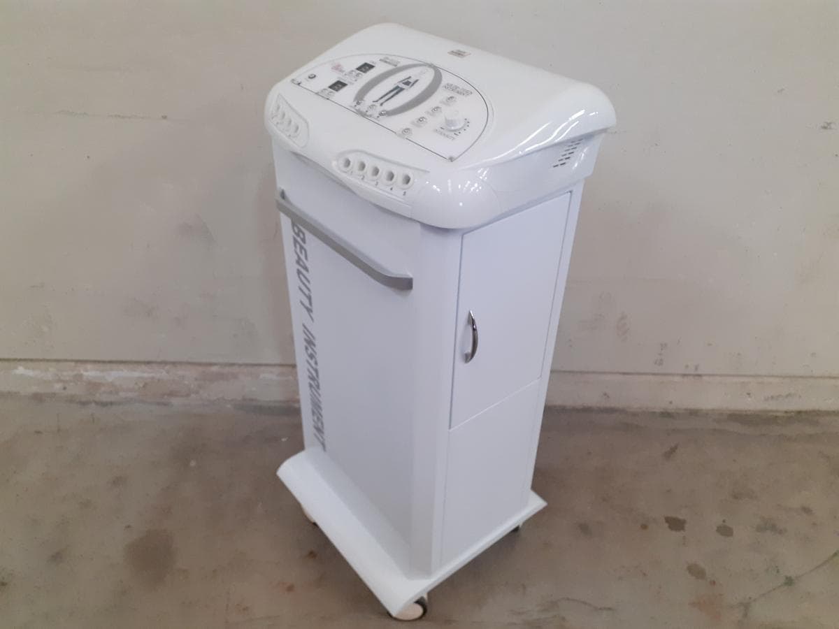 Equipamiento de Estética — imagen 2