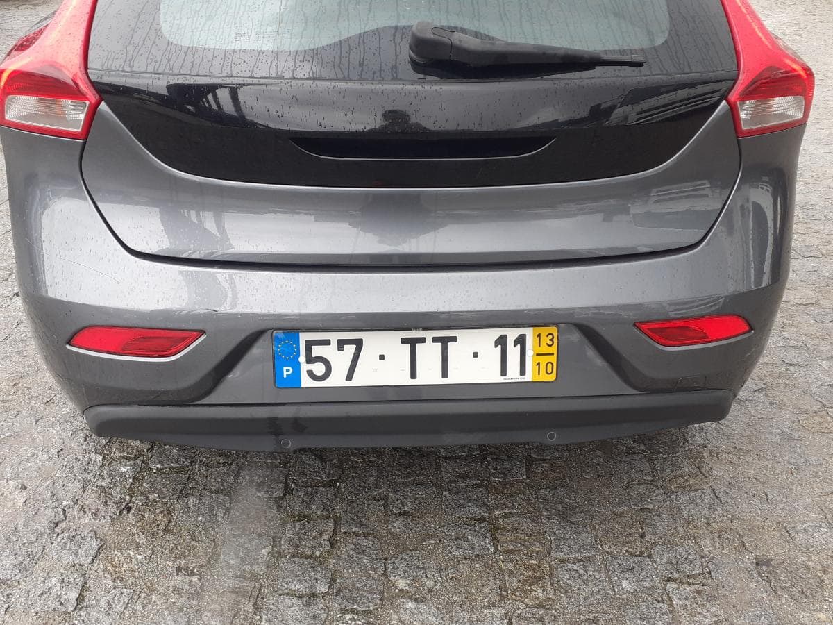 Volvo V40 D2 · Ano 2013 — imagen 7