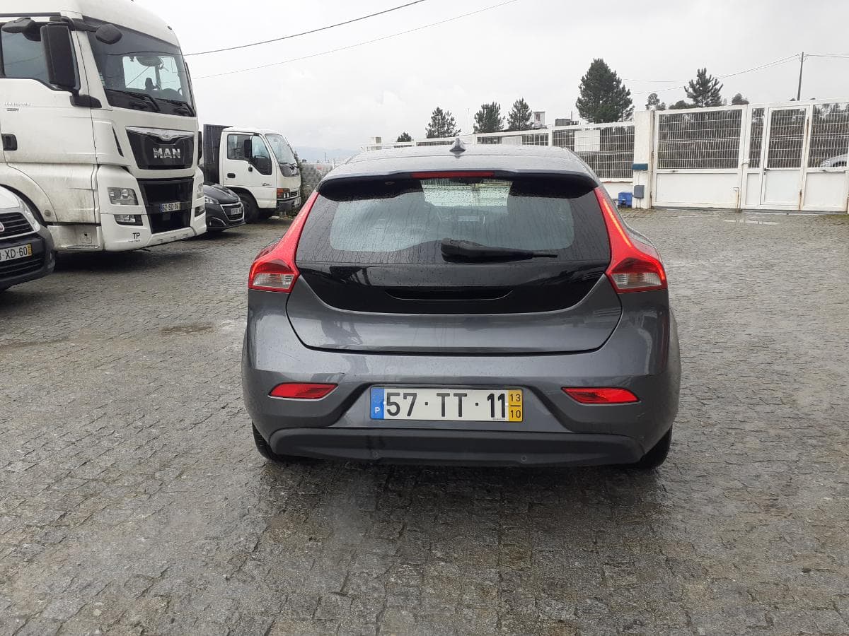 Volvo V40 D2 · Ano 2013 — imagen 5