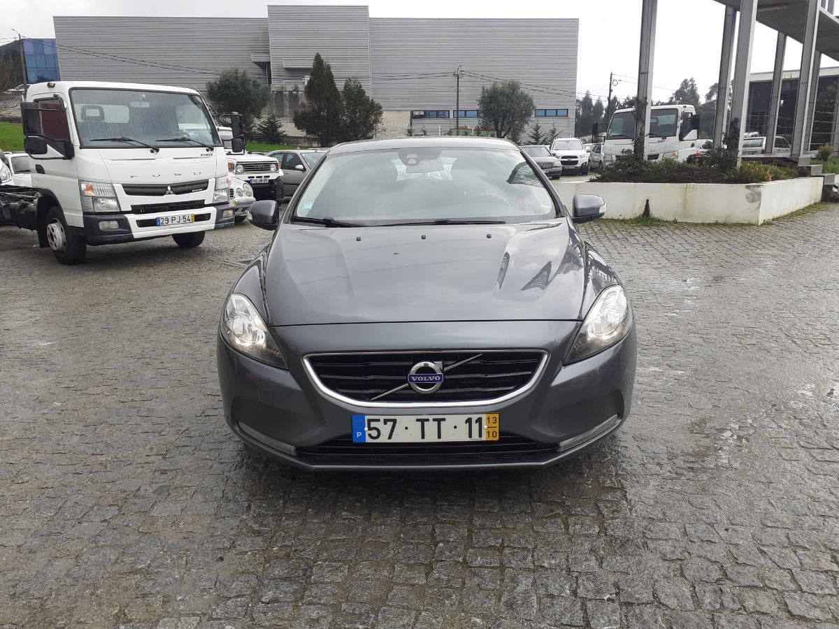 Volvo V40 D2 · Ano 2013 — imagen 2