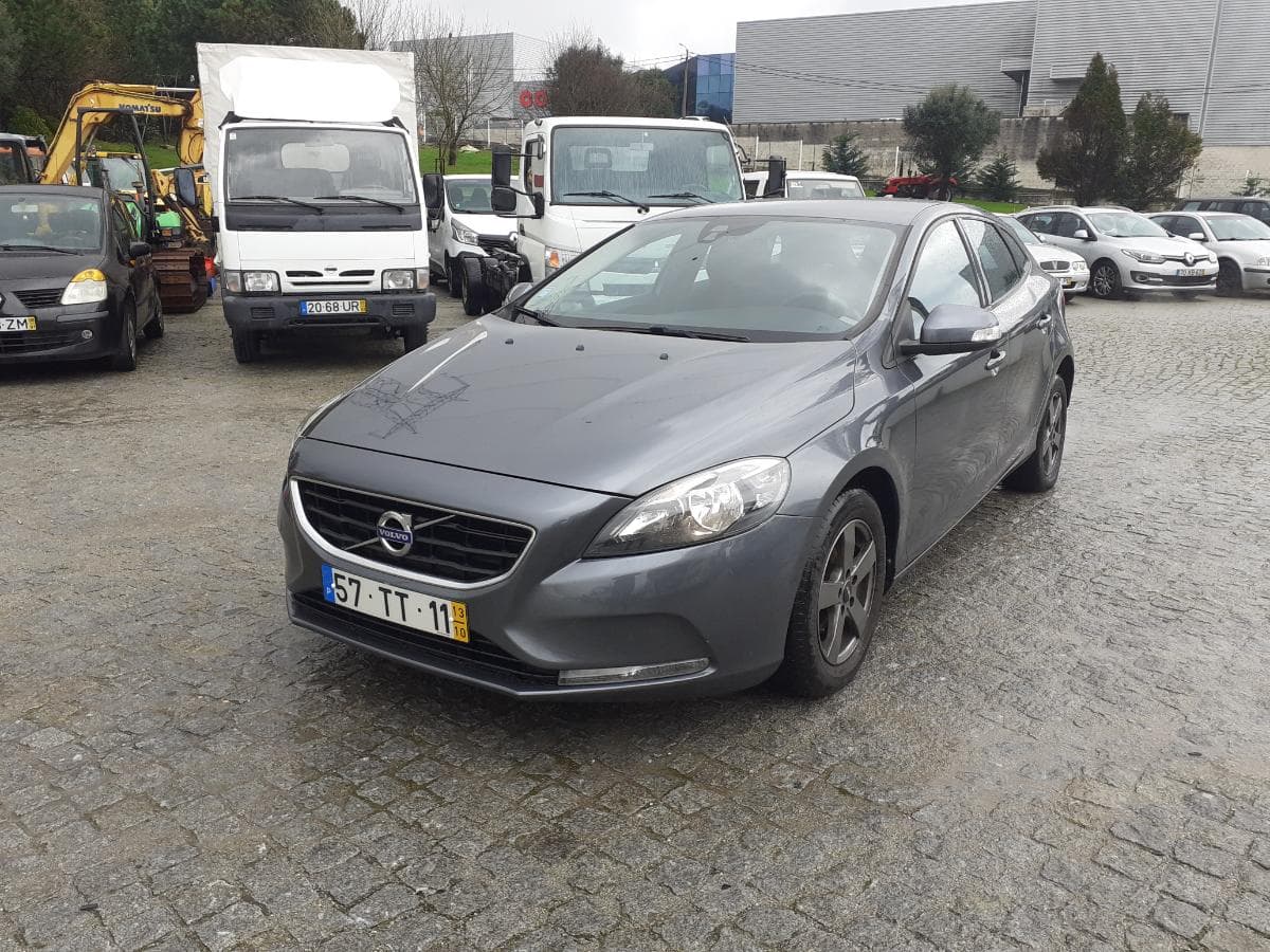 Volvo V40 D2 · Ano 2013 — imagen 3