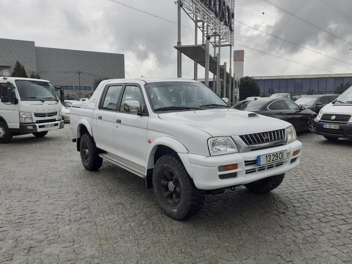 Mitsubishi L200 Strakar 2.5 TD · Ano 1999 — image 1