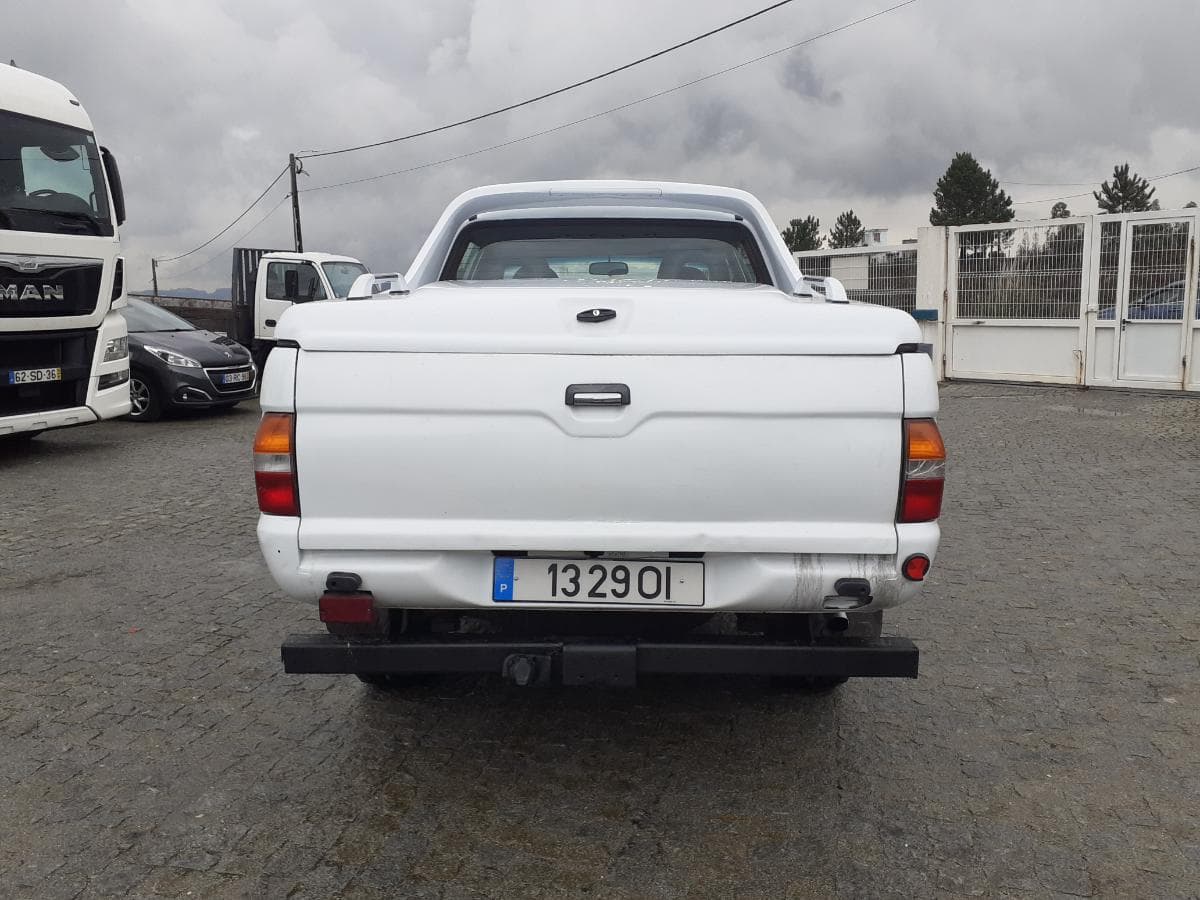Mitsubishi L200 Strakar 2.5 TD · Ano 1999 — image 5