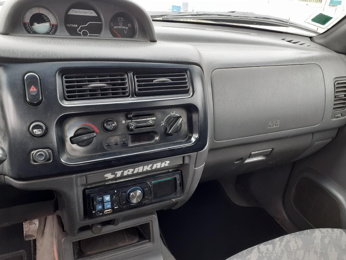 Mitsubishi L200 Strakar 2.5 TD · Ano 1999 — image 16