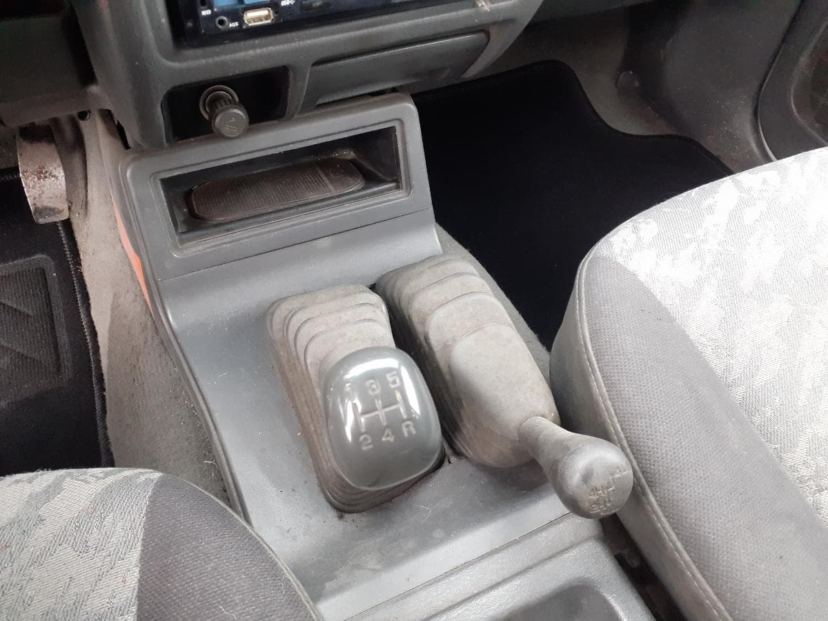 Mitsubishi L200 Strakar 2.5 TD · Ano 1999 — image 19