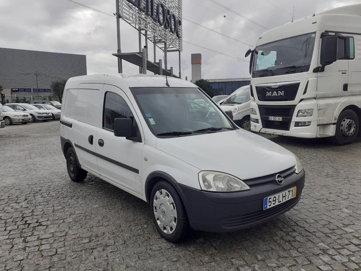 Opel Combo 1.3 CDTI · Ano 2011 — imagen 1