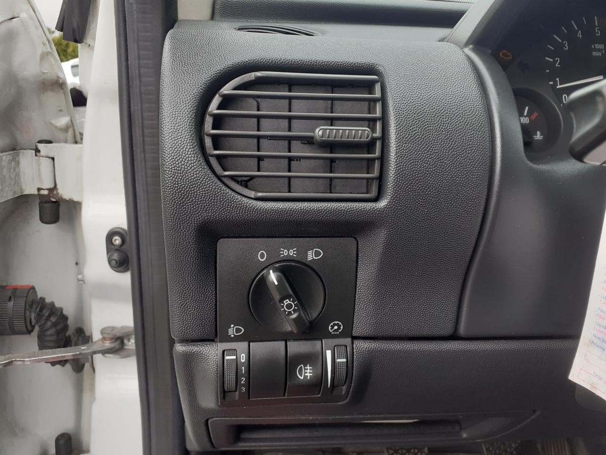Opel Combo 1.3 CDTI · Ano 2011 — imagen 14