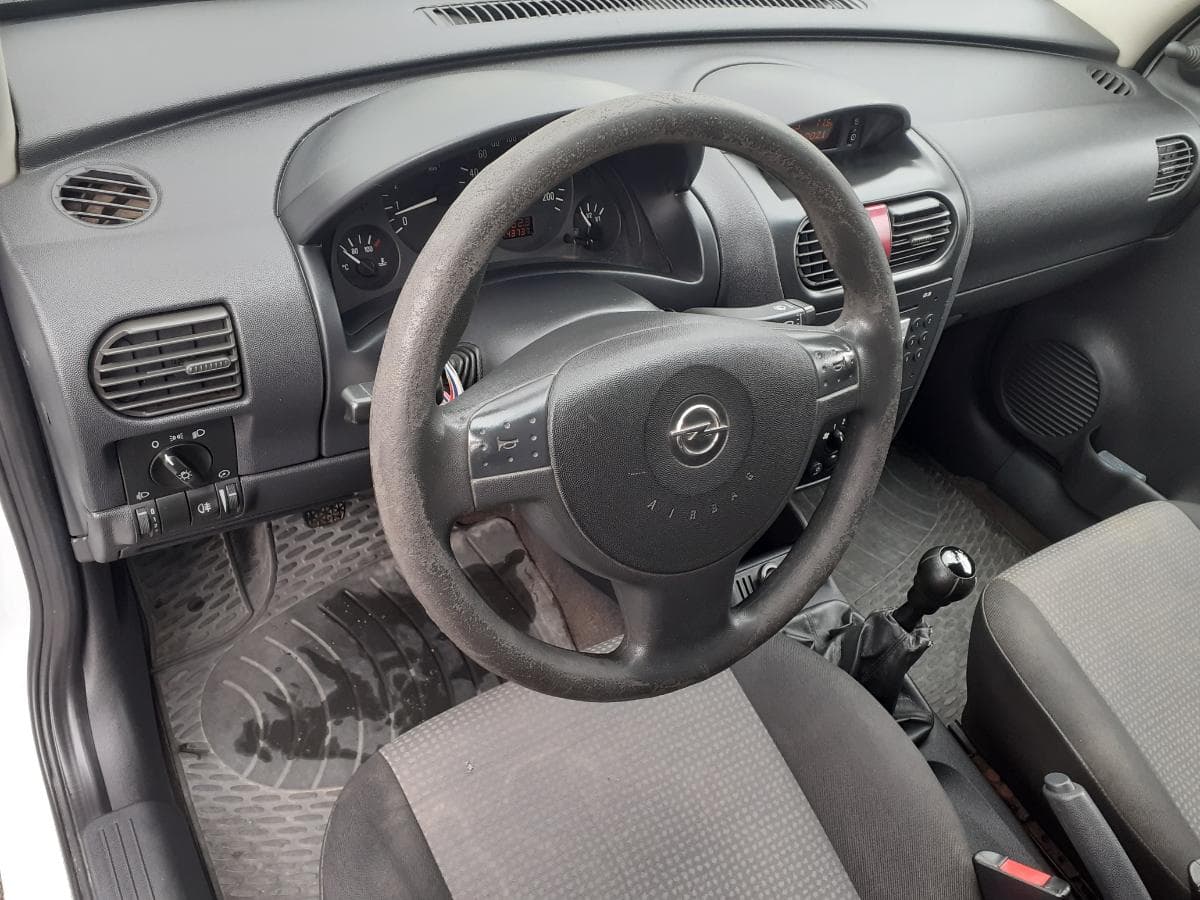 Opel Combo 1.3 CDTI · Ano 2011 — imagen 18