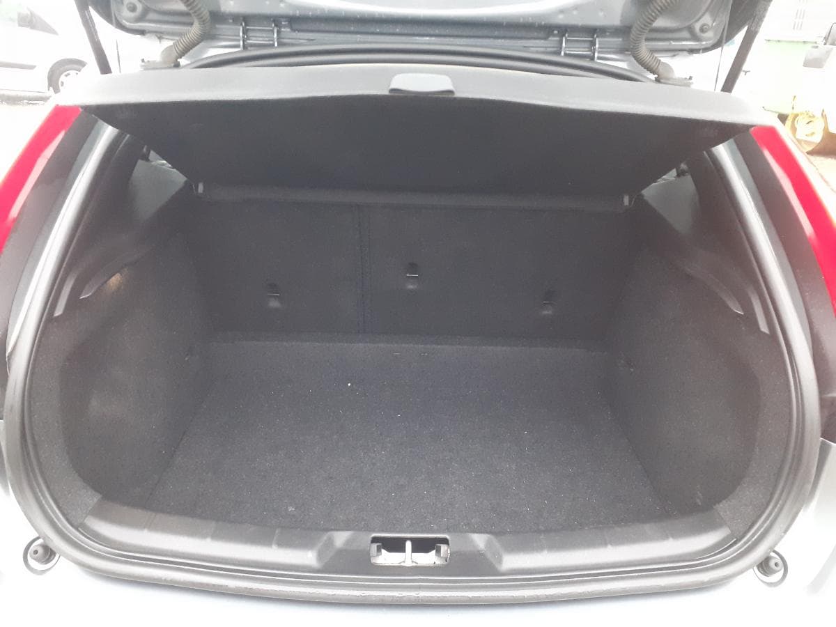 Volvo V40 · Ano 2015   59-XR-84 · — imagen 12