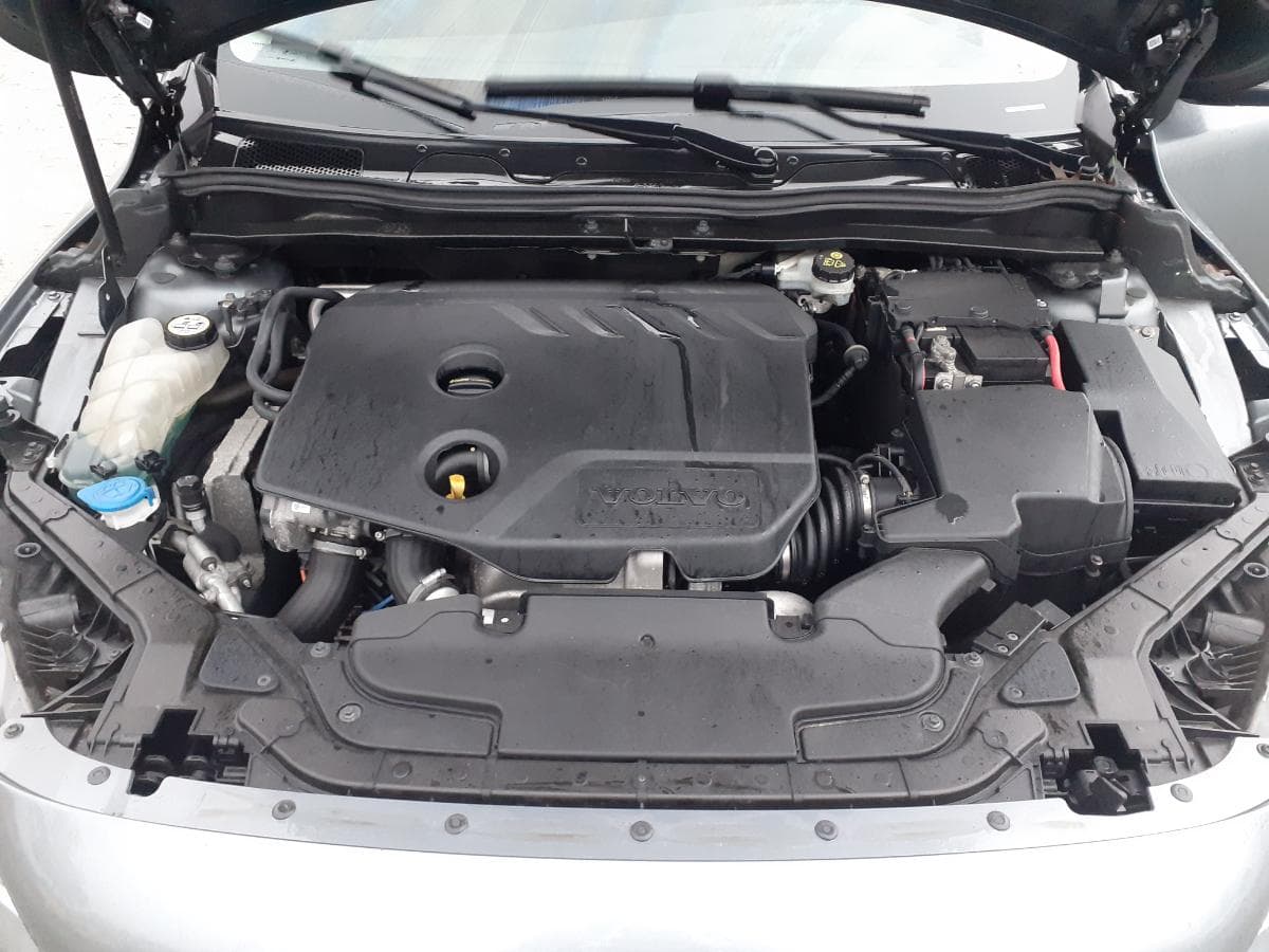 Volvo V40 · Ano 2015   59-XR-84 · — imagen 10