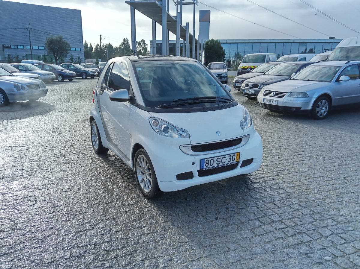 Smart Fortwo Coupé · Ano 2011 — imagem 1