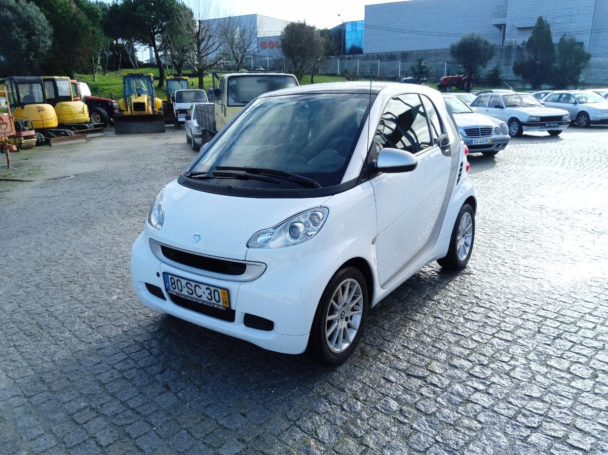 Smart Fortwo Coupé · Ano 2011 — imagem 3