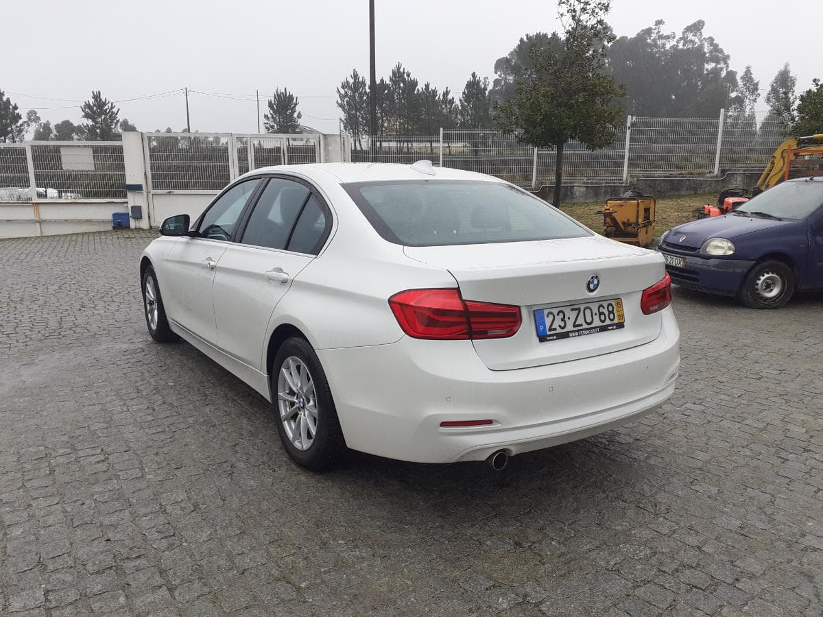 BMW 316D · Ano 2015 — imagen 6