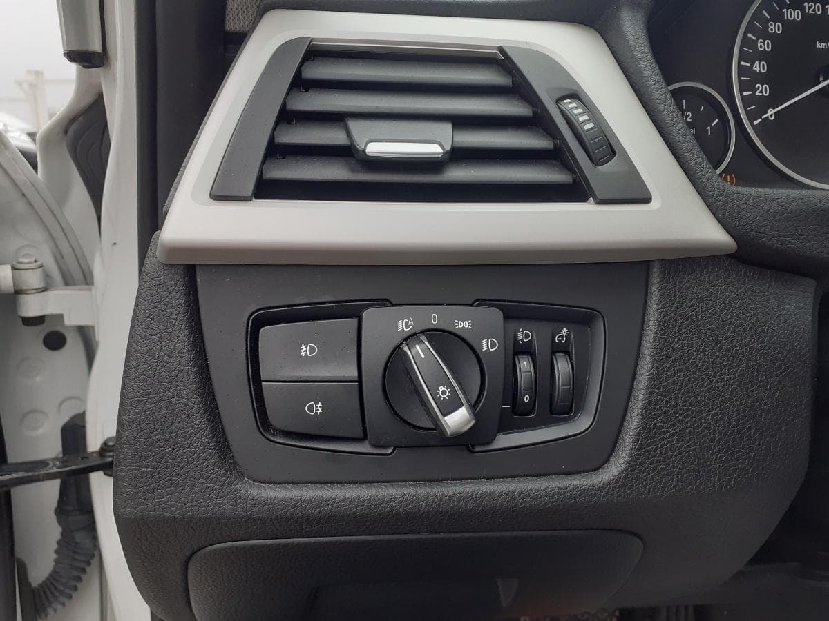 BMW 316D · Ano 2015 — imagen 20