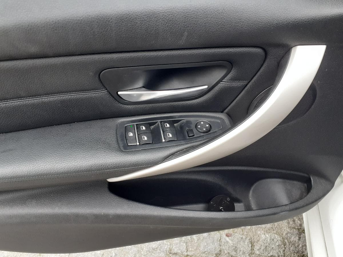 BMW 316D · Ano 2015 — imagen 21